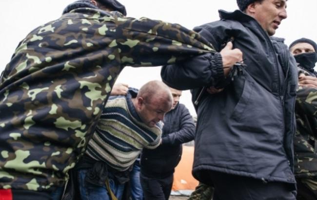 У Стаханові мирні жителі побили п'яних бойовиків "ЛНР"