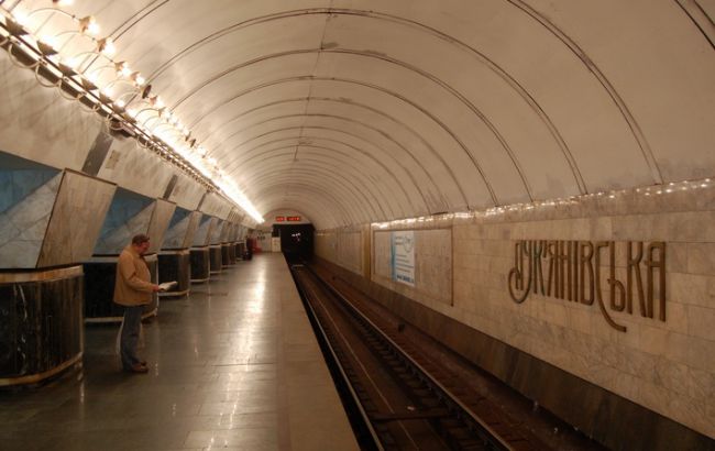 В Киеве из-за сообщения о минировании закрывалась метро "Лукьяновская"