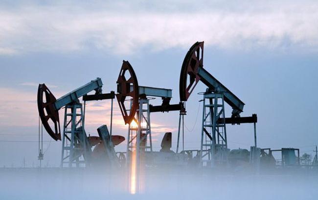 Цена нефти Brent упала ниже 70 долларов за баррель