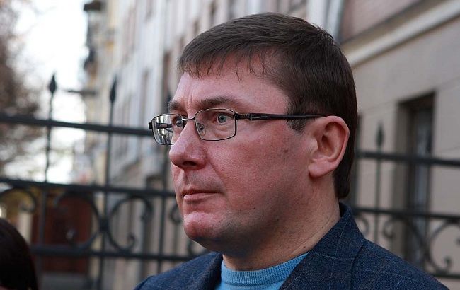 Луценко обсудил с Порошенко и силовиками инцидент между ГПУ и НАБУ