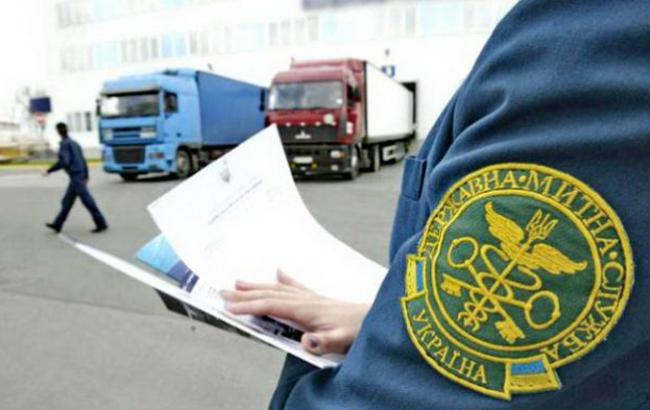 ДФС відсторонила все керівництво Львівської митниці після інциденту з хабарем