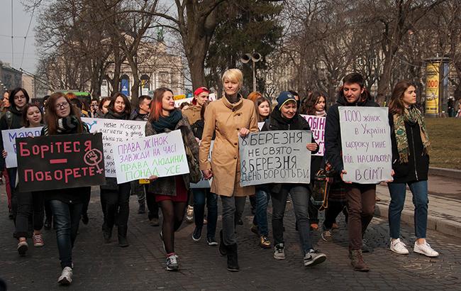 Фото: Марш женщин во Львове (facebook.com-roksolana.potsyurko)