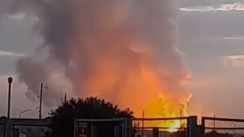 На військових складах в Казахстані продовжують вибухати снаряди. Населення евакуюють