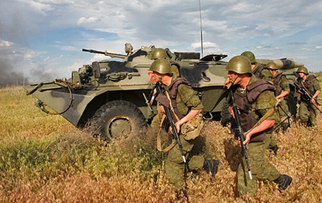 РФ отправила на Донбасс мотострелковое подразделение и танки, - ИС