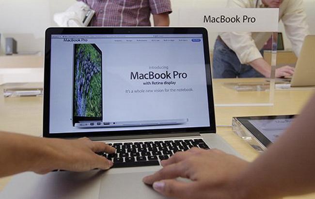 Apple патентує безклавішний MacBook