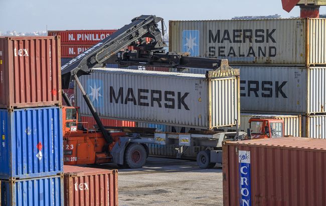 Maersk приостанавливает работу с терминалом в Борисполе на фоне атак по логистике