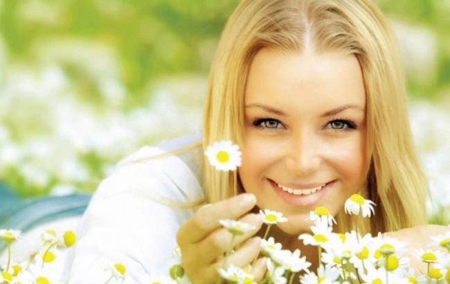 Освітлення волосся ромашкою, фарбування волосся ромашкою