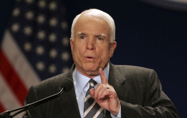 Трамп повинен публічно вибачитися перед американцями за брехню про зв'язки з РФ, - Маккейн