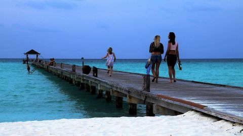 Мальдіви змінили правила в'їзду для туристів