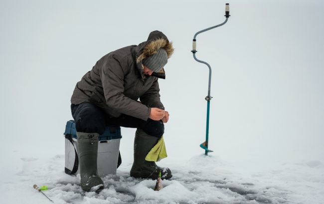 Зимова риболовля на льоду. Що категорично не можна робити: правила і поради