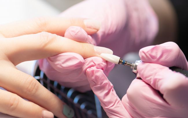 Пальці виглядатимуть тоншими: яка форма нігтів найкраще підходить для ваших рук