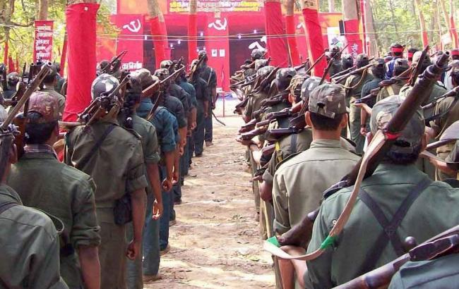 Маоистские повстанцы убили 24 полицейских в Индии