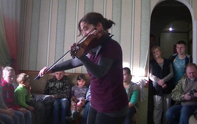 "Скрипалька з Авдіївки" продовжує місію на Донбасі