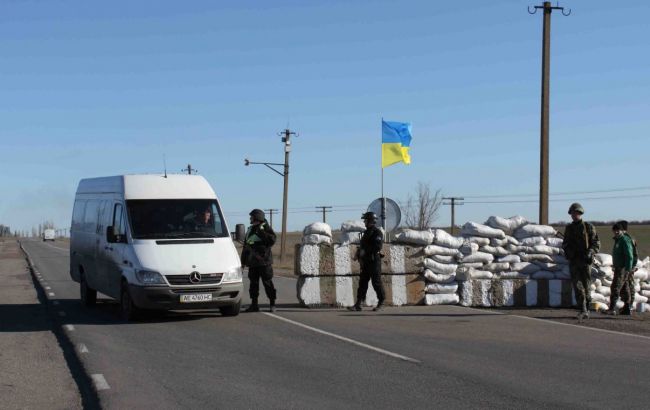 Госпогранслужба остановила движение ДРГ боевиков около КПП "Марьинка"
