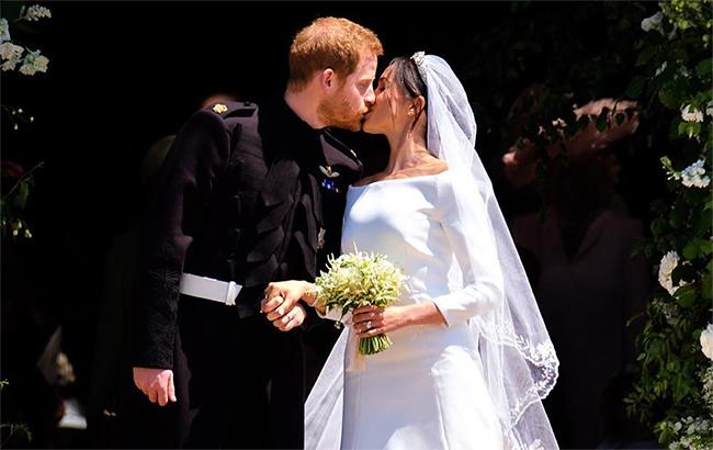 Весілля принца Гаррі і Меган Маркл: названий головний недолік сукні нареченої