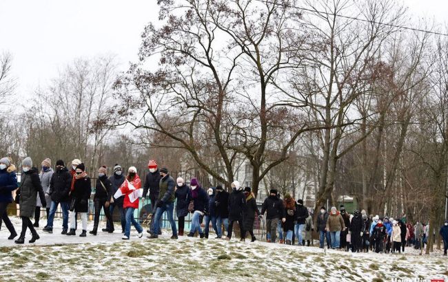 У Мінську під час протестів затримали понад 300 осіб
