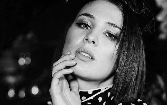 MARUV здивувала образом "курочки ряби": вся в шкірі і лаку