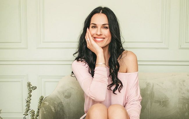 Сама нежность: Маша Ефросинина очаровала домашним фото без макияжа