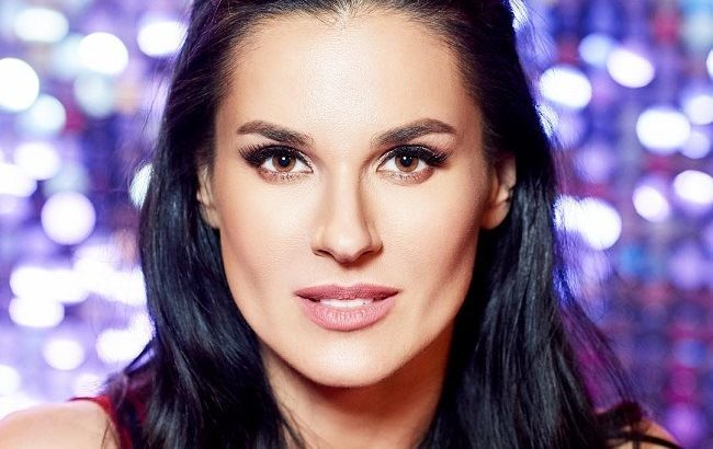 Щелепа відвисне: Маша Єфросиніна заінтригувала прем'єрою шоу (відео)