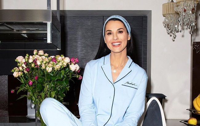 Як правильно очистити шкіру від макіяжу: покроковий урок від Маші Єфросиніної (відео)