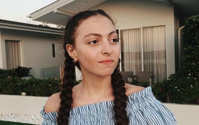 "Вся в маму": дочь Поляковой покорила сеть фото из Таиланда