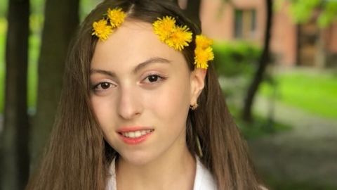 Дочь Оли Поляковой похвасталась спортивной фигурой в лагере моделей в Греции (видео)