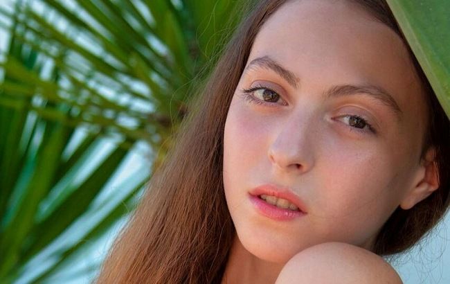"Переплюнула маму": 14-річна донька Олі Полякової вразила загадковим фото в купальнику