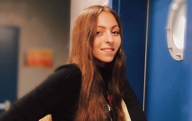 "Мамина красуня": дочка Олі Полякової зарядила новорічним настроєм