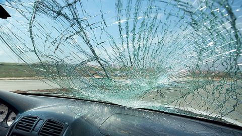 В Чехии перевернулся автобус с детьми, десятки пострадавших