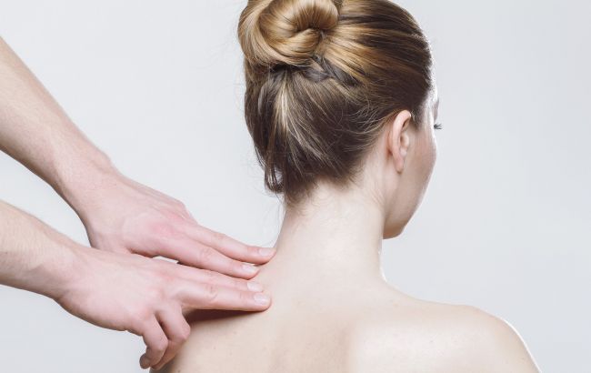 Зверніть увагу на свої щоденні звички: названо причини болей у спині