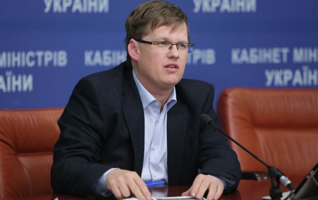 У Кабміні анонсували підвищення зарплат і пенсій в 2017 на 10%