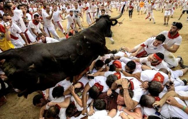 В Испании во время забега быков пострадали четыре человека