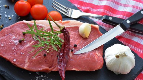 Вчені розповіли, яке м'ясо може призвести до проблем з серцево-судинною системою