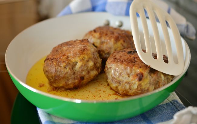 Додайте чарку горілки в фарш для котлет і будете шоковані результатом