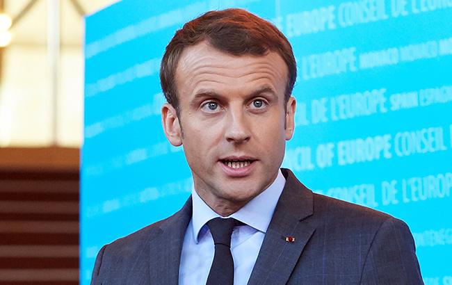 Макрон закликав протестувальників до діалогу