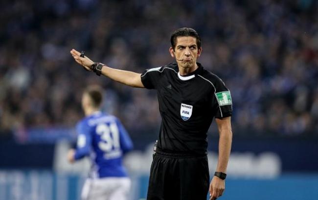 УЕФА принял решение не наказывать арбитра встречи "Барселона" - ПСЖ