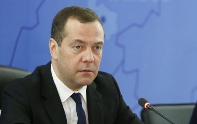 Медведев обеспокоен своим политическим будущим, - Bloomberg&nbsp;