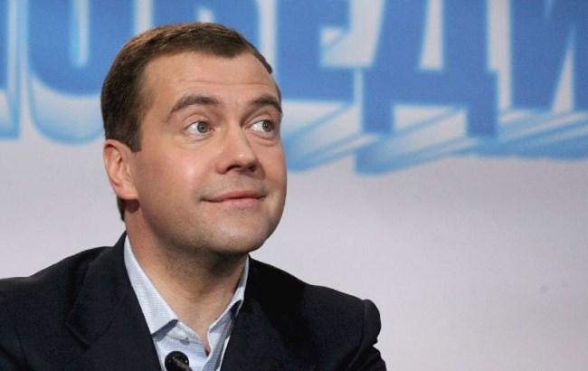 Медведев: Государства Украина не существует
