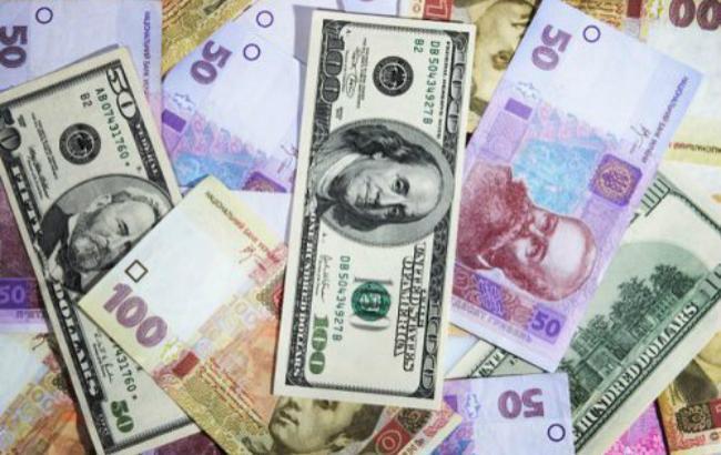 Курс доллара на межбанке в 10:00 сохранился на уровне 25,89 гривен
