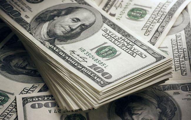Курс доллара на межбанке в 10:00 сохранился на уровне 26,35 гривен