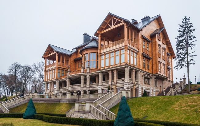 В Тернополе можно заработать на особняках чиновников