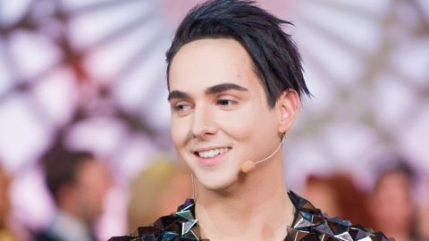 Закриваюся в кімнаті і реву: MELOVIN зізнався, що плаче перед Новим роком