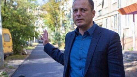 Стало известно, как мэр Каменского и его окружение зарабатывают на коммунальных аптеках