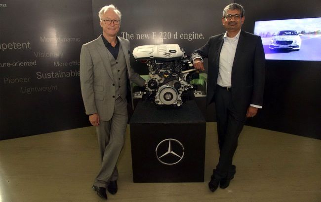 Mercedes відкликає 800 тисяч машин по всьому світу. Але відремонтувати їх не може