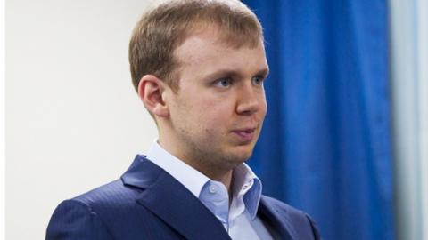 Україна просить Інтерпол оголосити Курченко в міжнародний розшук