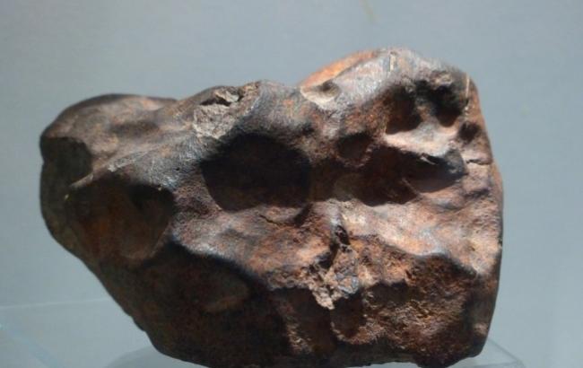 В США на аукцион выставили метеориты, которым более миллиарда лет