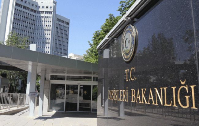 МЗС Туреччини назвав ганебним визнання Німеччиною геноциду вірмен