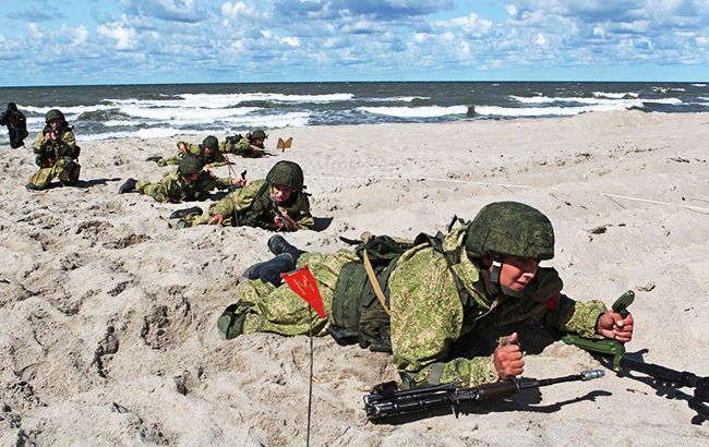 В оккупированном Крыму 1000 морских пехотинцев РФ проводят учения