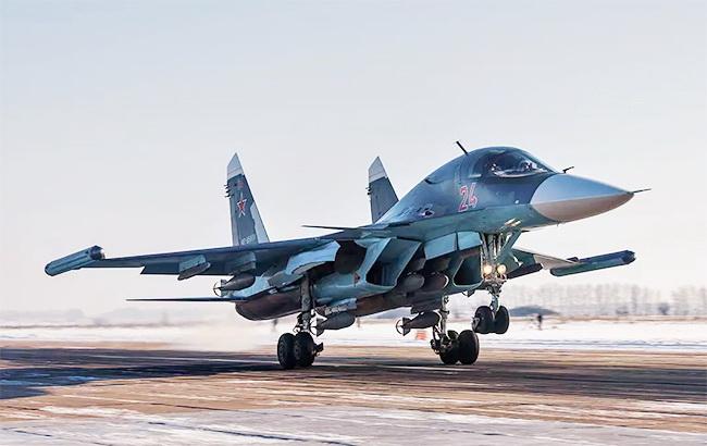 Росія почала масштабні військові навчання на кордоні з Україною і в Криму