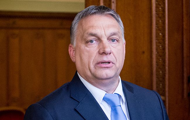 Партию Орбана исключили из крупнейшей фракции Европарламента